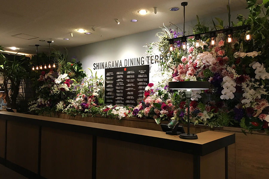 複合商業施設　オープン祝い花
